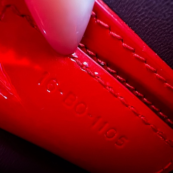 Authentic - Lady Dior Leather - Limited Edition - MEDIUM SIZE Handbag - Picture 10 of 16